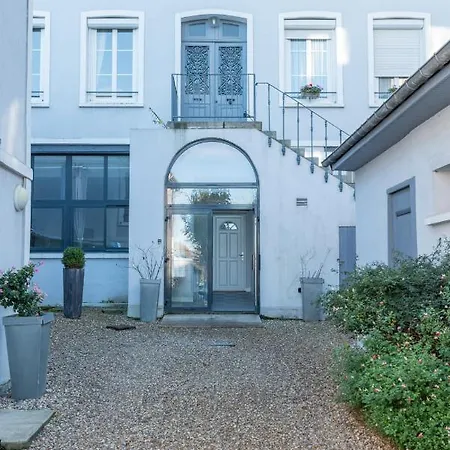 Les De Claire 公寓 *