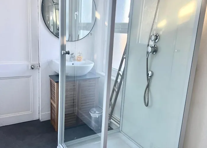 Les De Claire Ονφλέρ