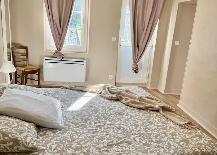 Les De Claire Apartman *