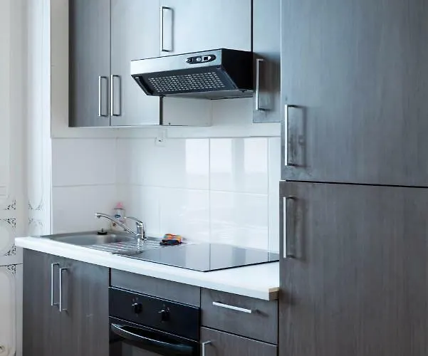 Les De Claire Apartman