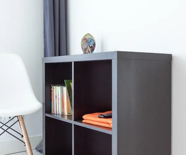 Les De Claire Apartman